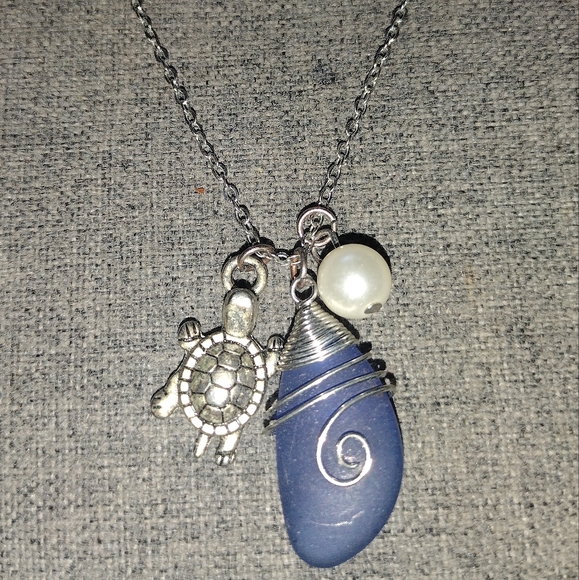 Silver with Turtle and Blue stone Pearl Pendant 9  inch necklace - Picture 2 of 3